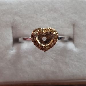 Yellow diamond heart-shaped ring mounting